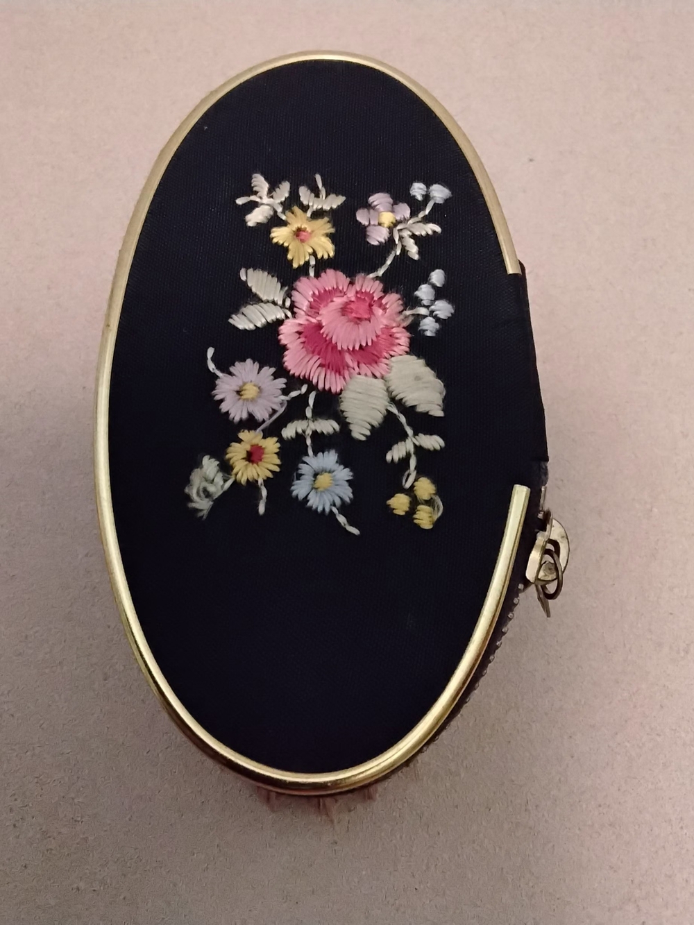 Vintage Floral Embroidered Black Grooming Kit